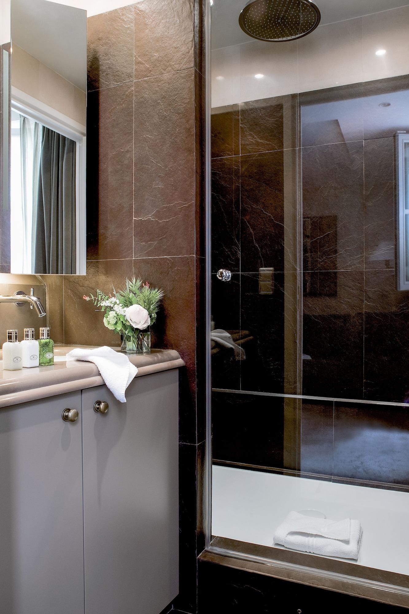 Esprit Saint Germain 5* París